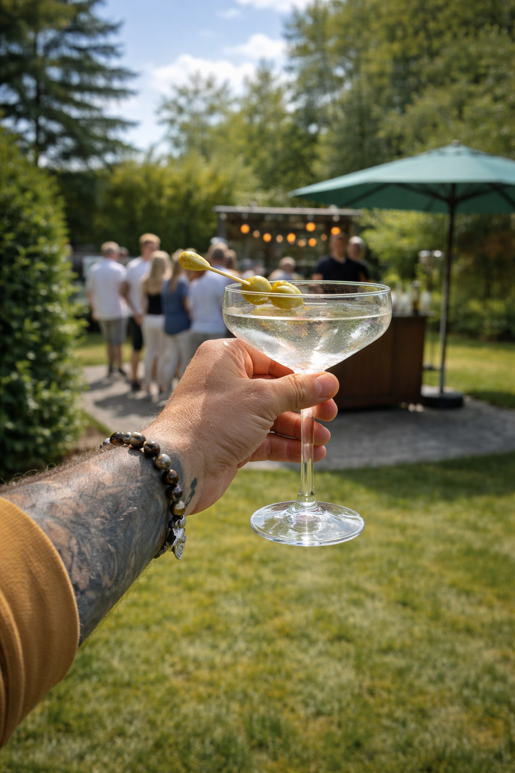 Martini servi lors d’un événement corporatif extérieur