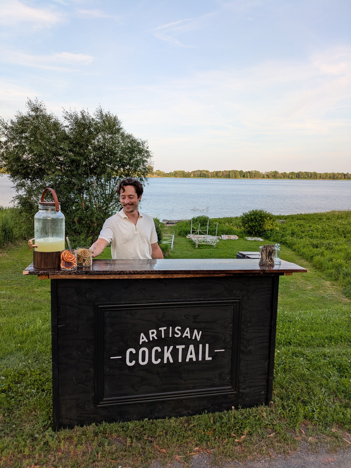 Bar mobile Artisan Cocktail au bord de l’eau