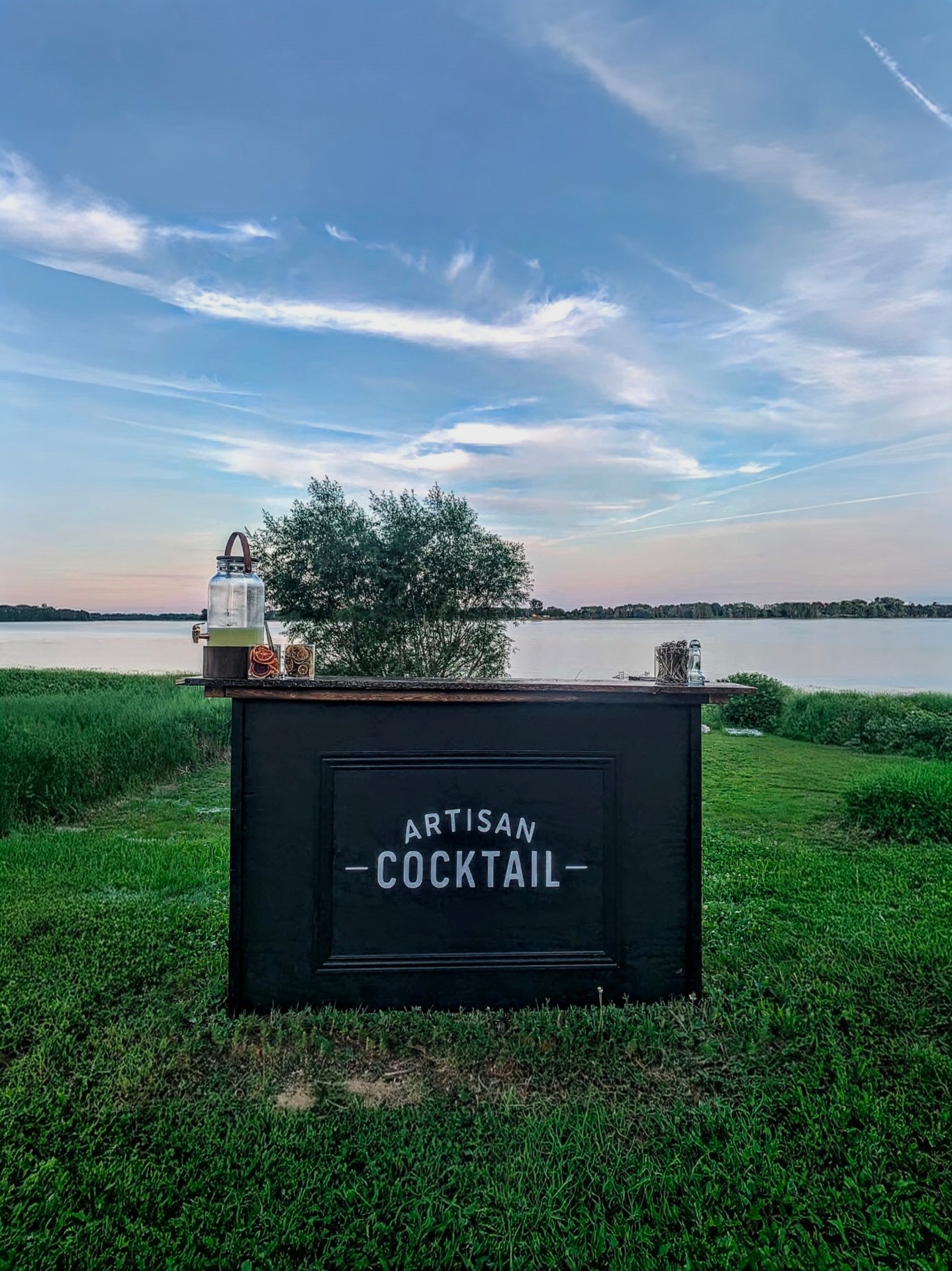 Bar mobile face au rivage